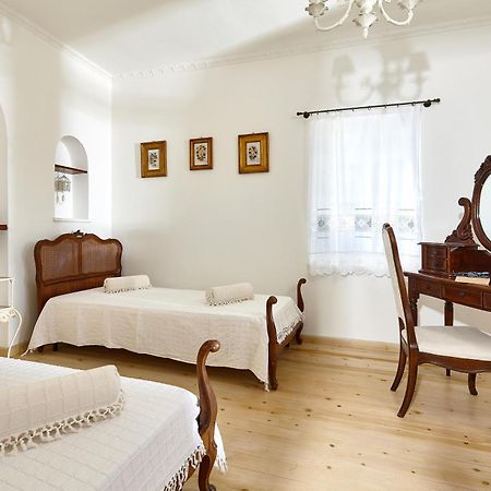 Orelia Cretan Deluxe Apartments Kamilari Bagian luar foto