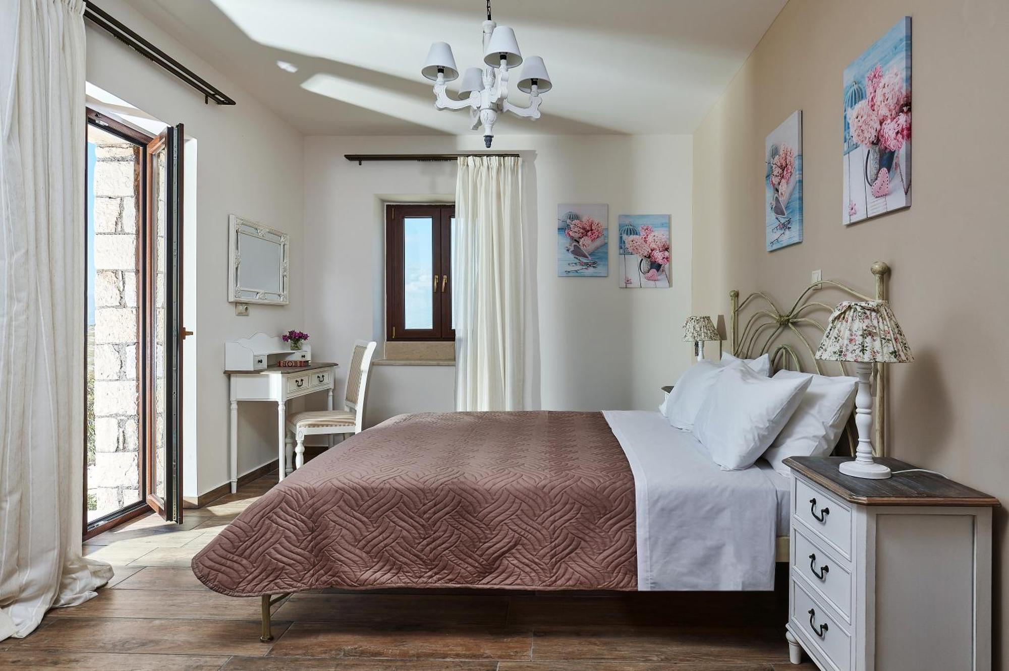 Orelia Cretan Deluxe Apartments Kamilari Bagian luar foto