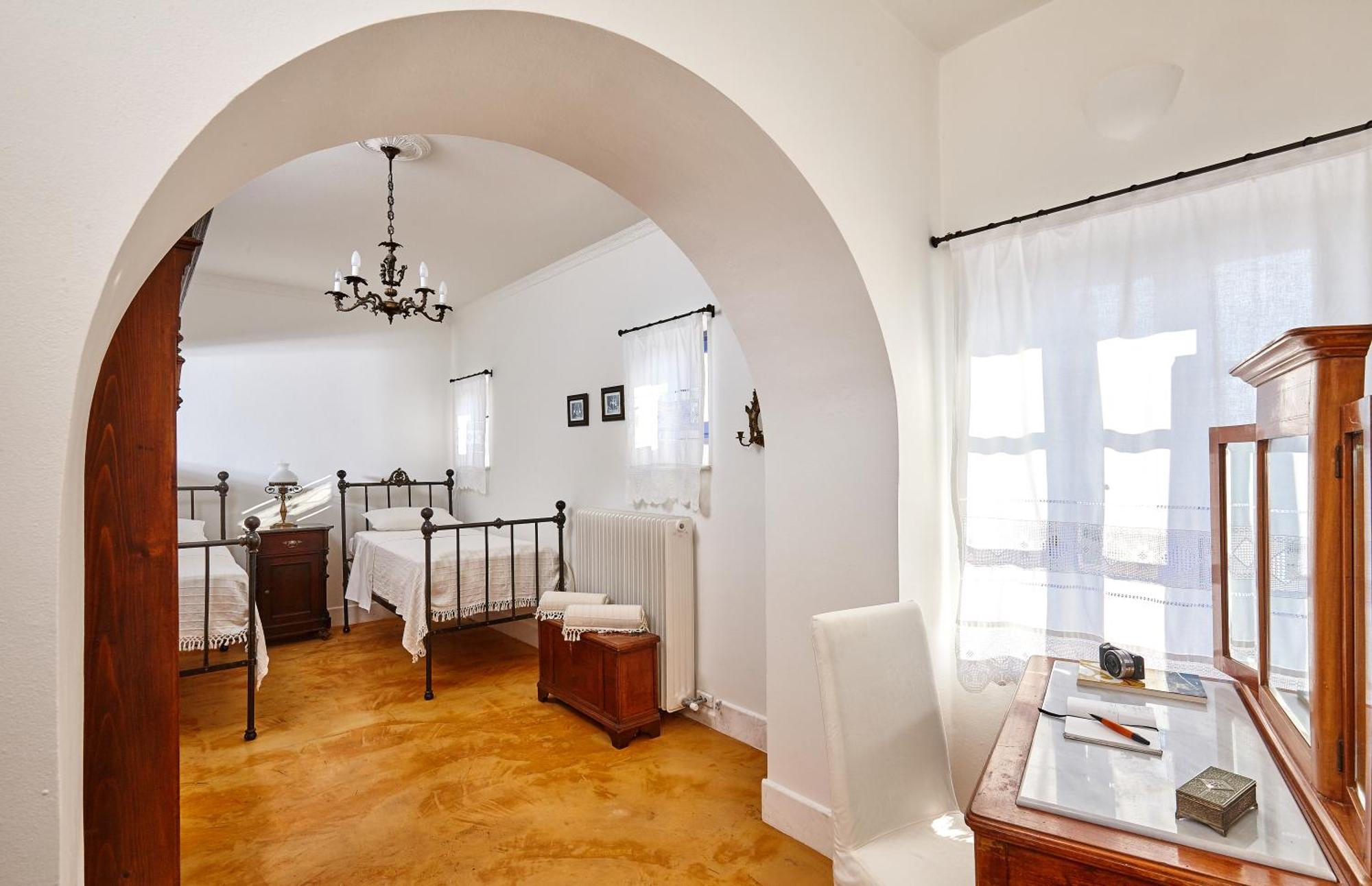 Orelia Cretan Deluxe Apartments Kamilari Bagian luar foto