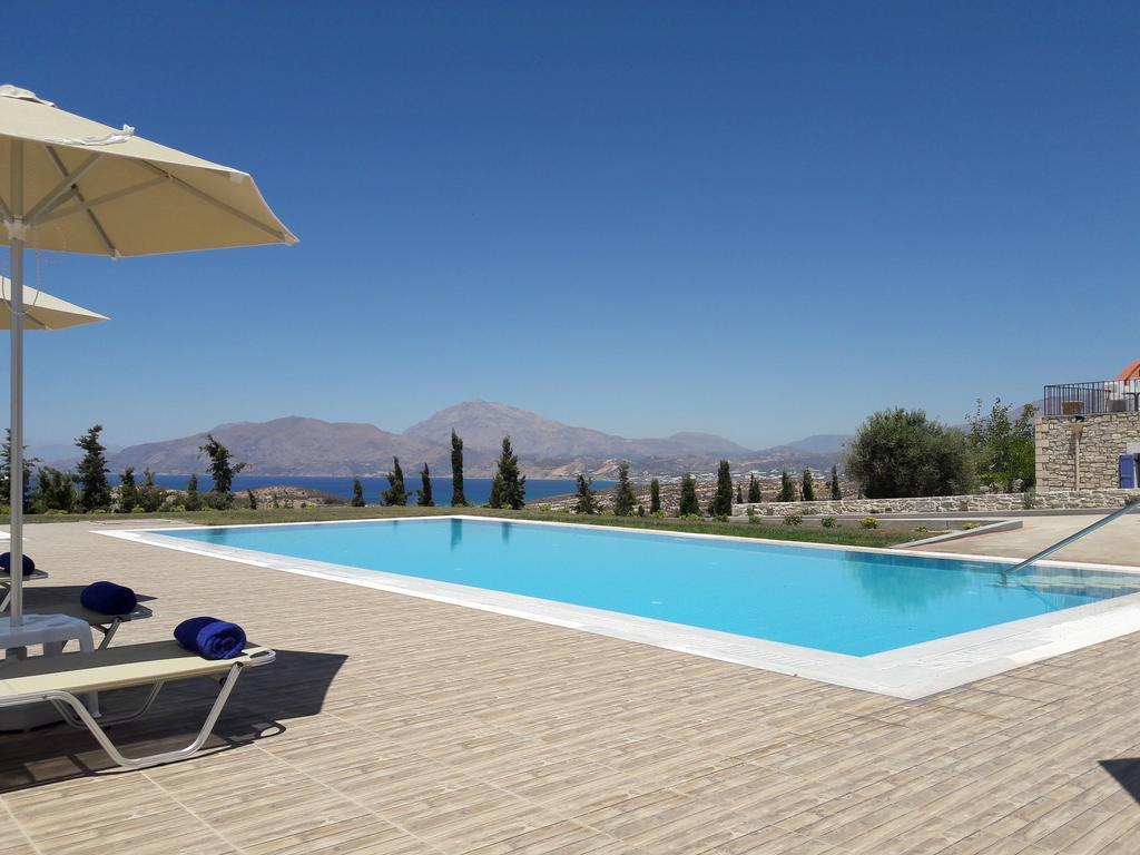 Orelia Cretan Deluxe Apartments Kamilari Bagian luar foto