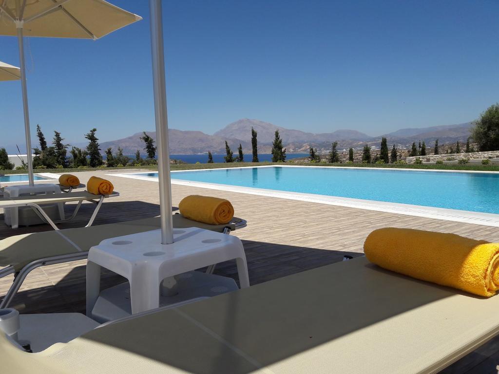 Orelia Cretan Deluxe Apartments Kamilari Bagian luar foto
